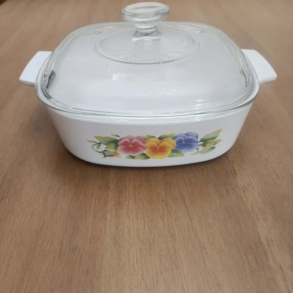 Summer Blush 2 Liter  corningware Casserole Dish with Lid